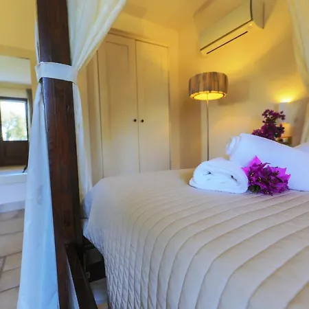 Corte Di Ferro & Wellness Hotell Carovigno