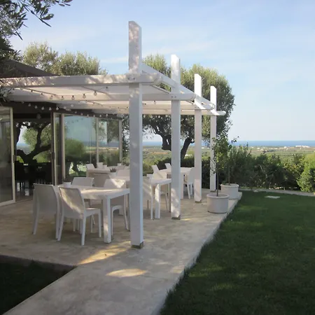 Corte Di Ferro & Wellness 호텔 카로비그노